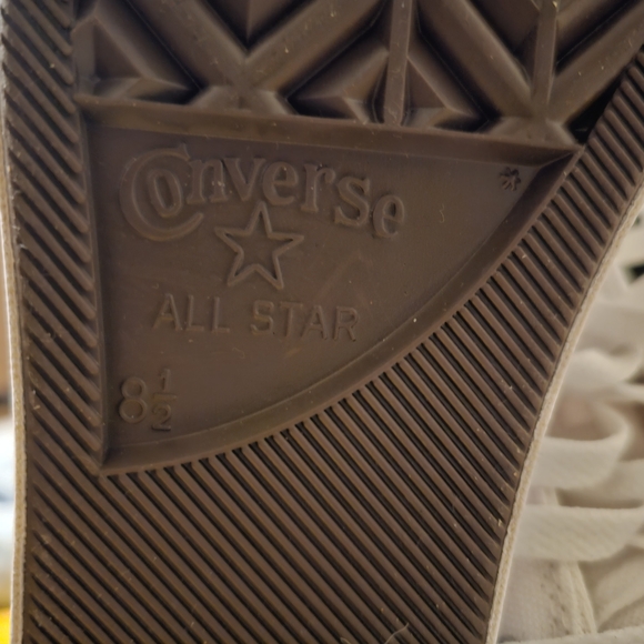 🚀 ELEVATE Your Style! White Converse Chuck Taylor All Star Wedge Sneaker!🤍 - Picture 7 of 9